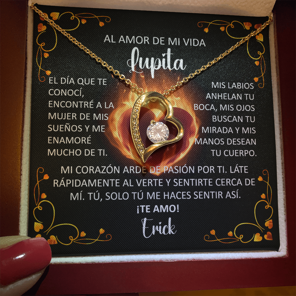 Collar Forever Love: Edición "Mi corazón arde de pasión por ti" (Acabado en Oro de 14Q - 18Q)