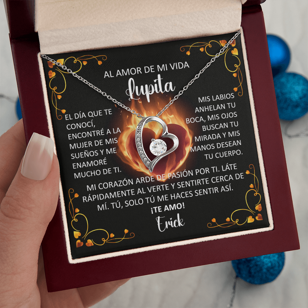Collar Forever Love: Edición "Mi corazón arde de pasión por ti" (Acabado en Oro de 14Q - 18Q)