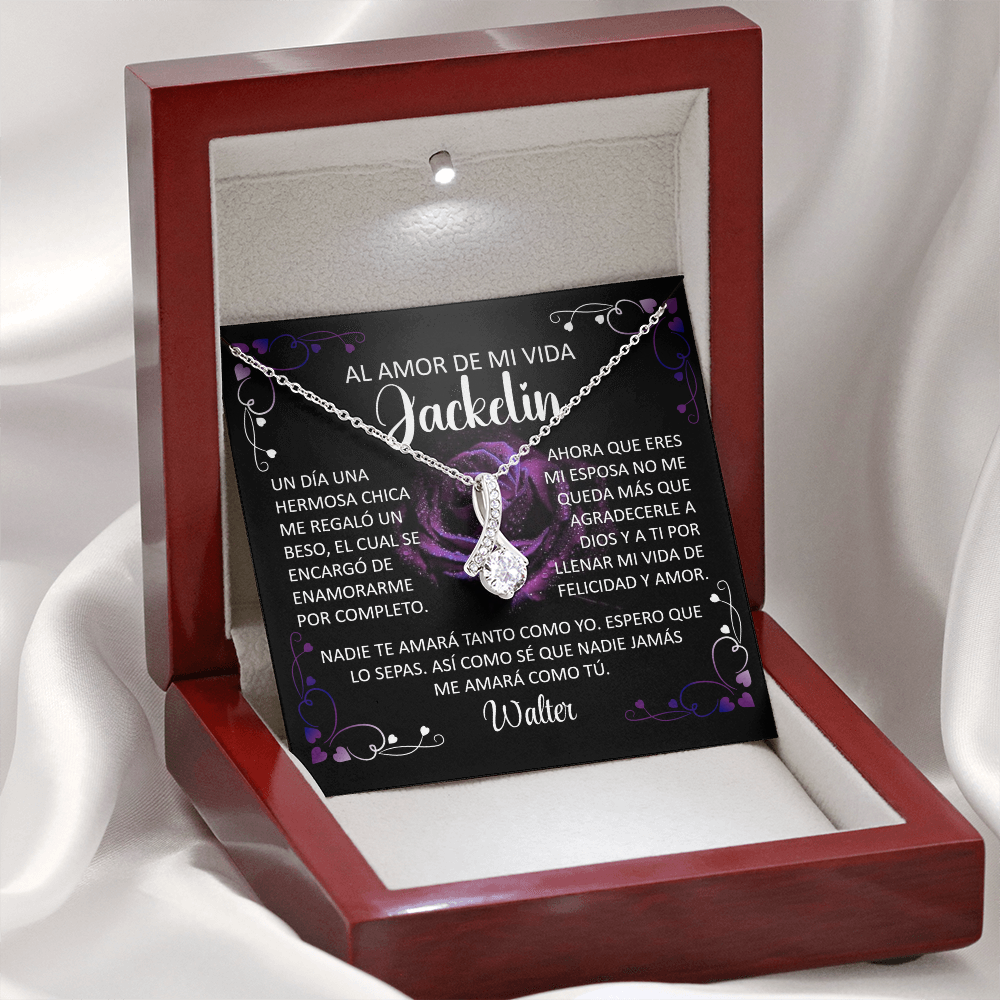 Collar MIKORA Alluring Beauty Edición: "Nuestro Primer Beso"- Regalo de Aniversario para Esposa | Oro 14K / 18K