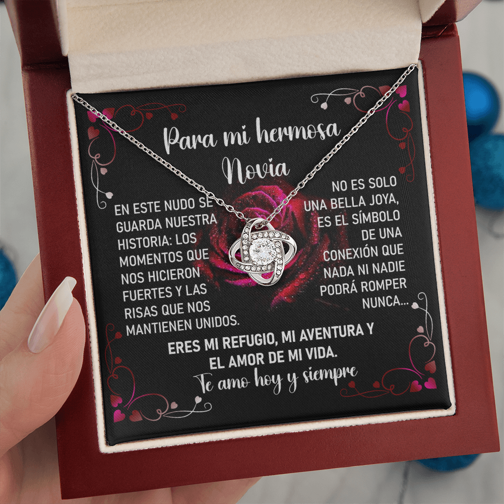 Collar Mikora Love Knot: Edición Vínculo Eterno (Acabado en Oro 14q - 18q)