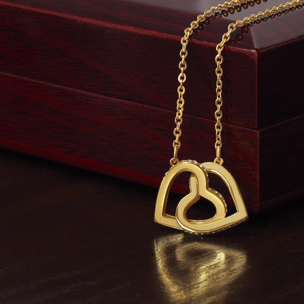 Collar Mikora Interlocking Hearts: "Nunca Olvides  Que Te Amo" (Acabado 14q y Oro Rosa o 18q Oro Amarillo)