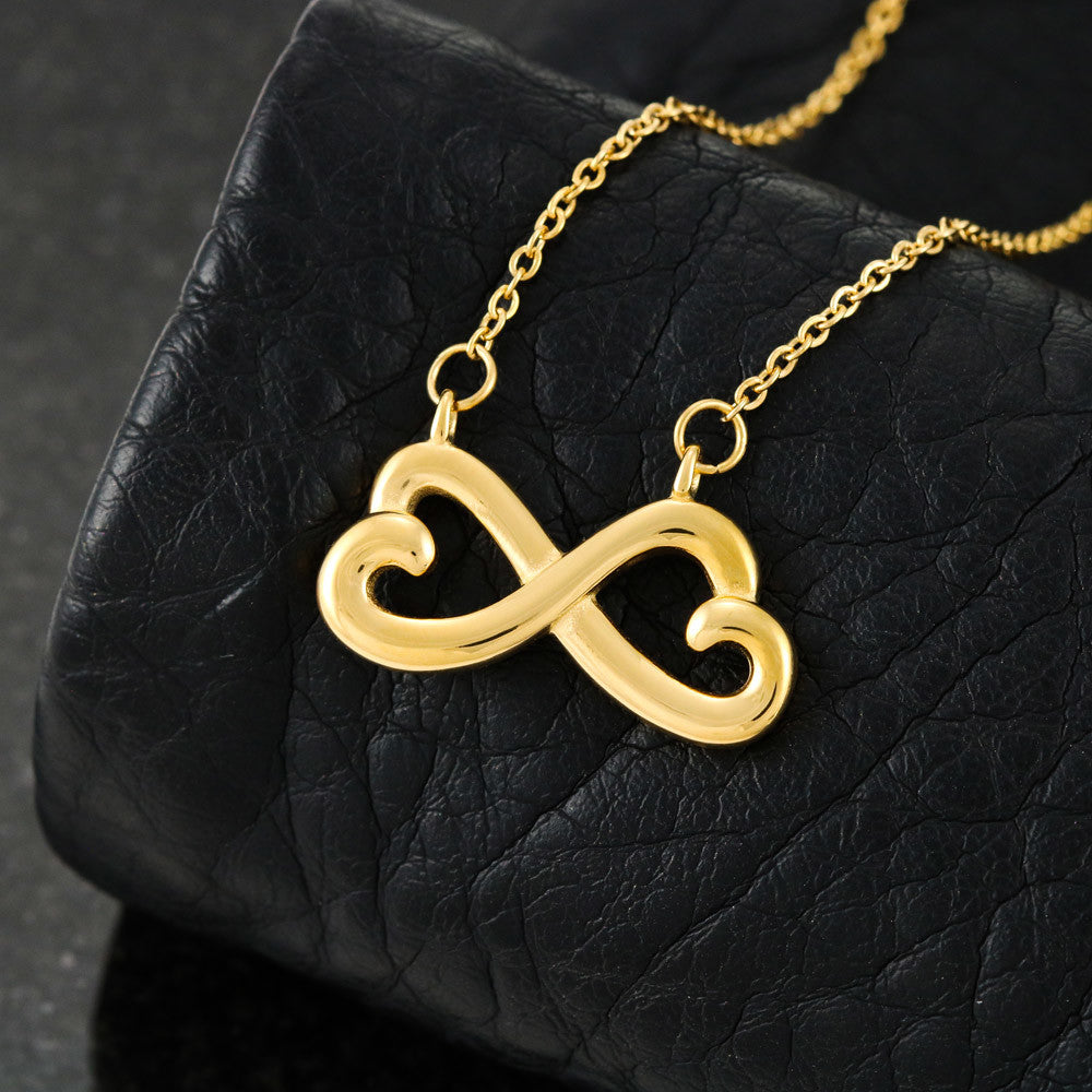 Collar "Eterno Lazo de Quince" (Infinito de Corazones) – Regalo para la hija quinceañera