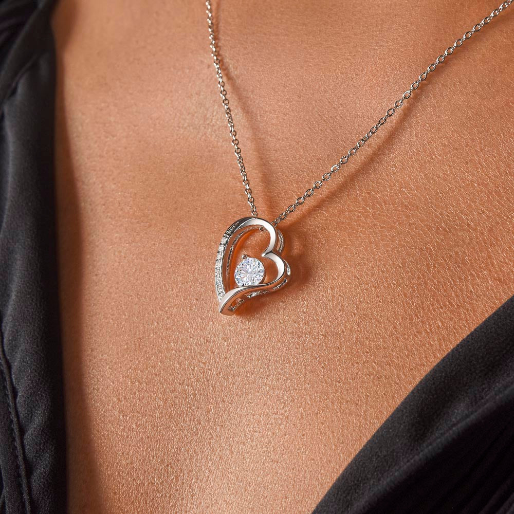 Collar Forever Love: "A La Mujer Que Conquistó Mi Corazón" ( Acabado Oro 14Q - 18Q )